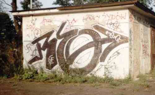 re11