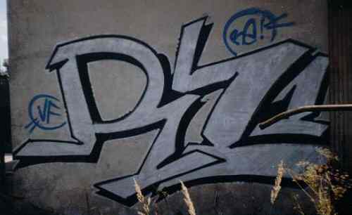 re13